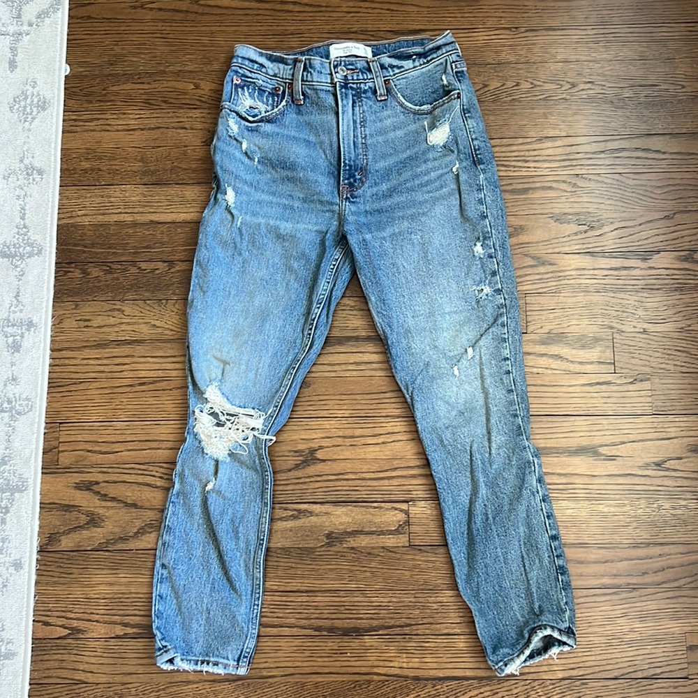 Abercrombie & Fitch medium wash jeans